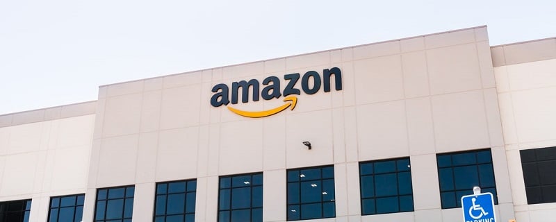 Pour pouvoir recruter plus, Amazon veut améliorer l’accès au logement de ses salariés