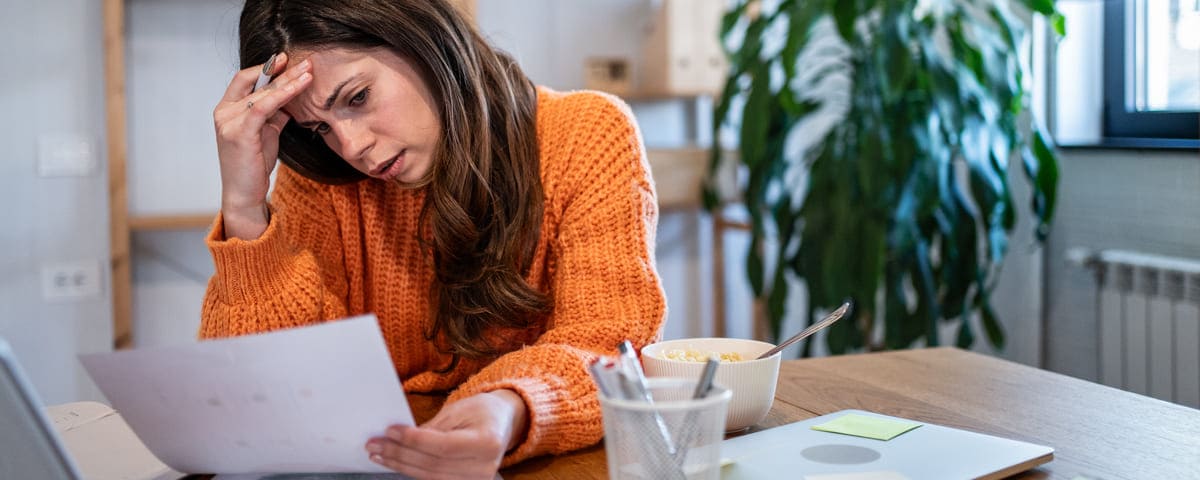 Jeune femme stressée